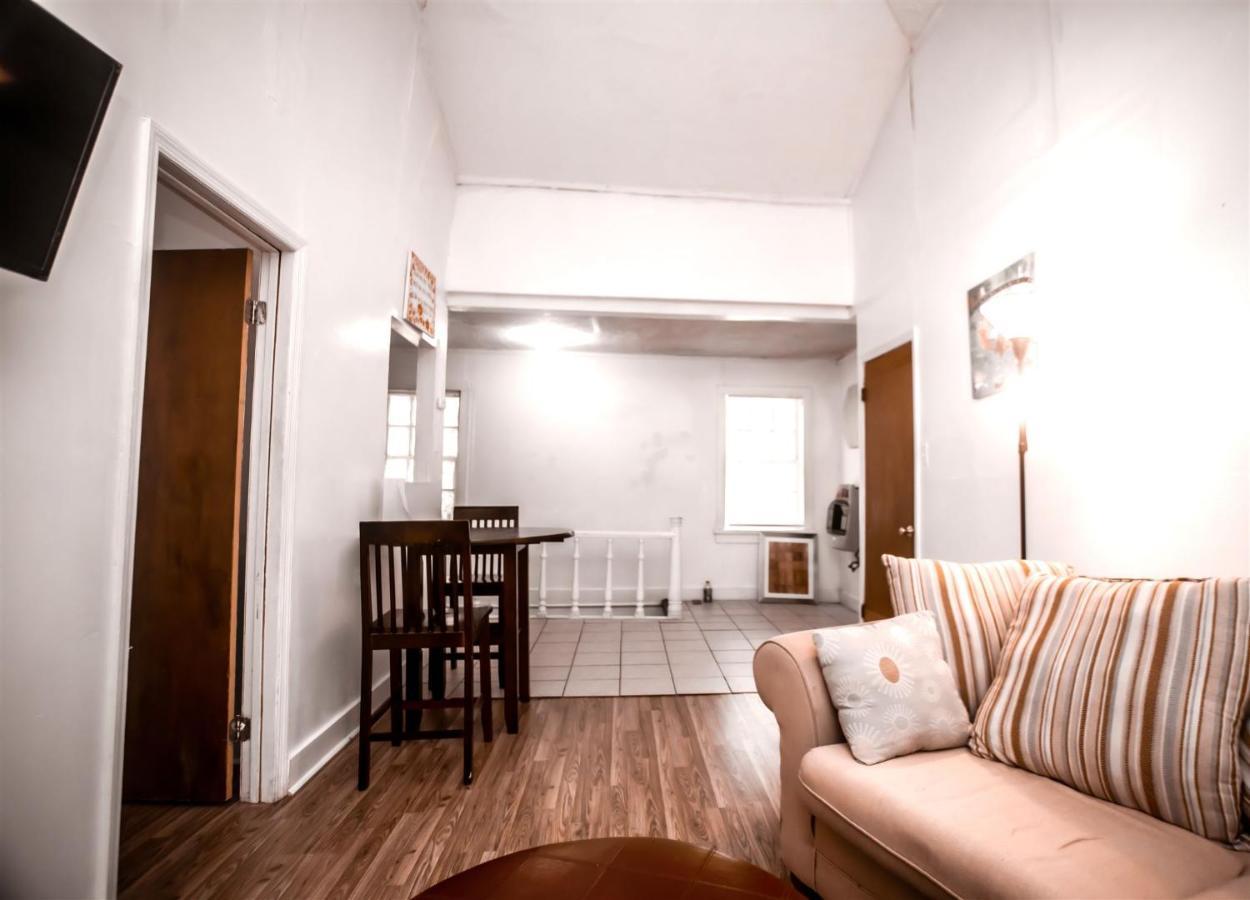 Historic Hill Apt1 Tuskegee Exterior foto
